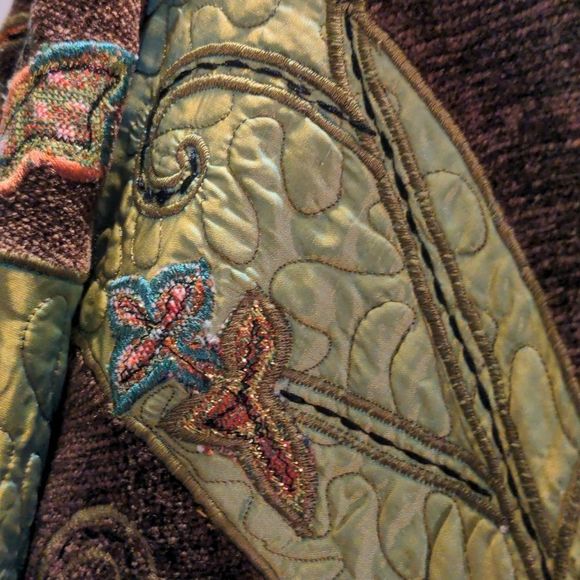 Vintage Velour Embroidered & Quilted Jacket - Picture 4 of 7